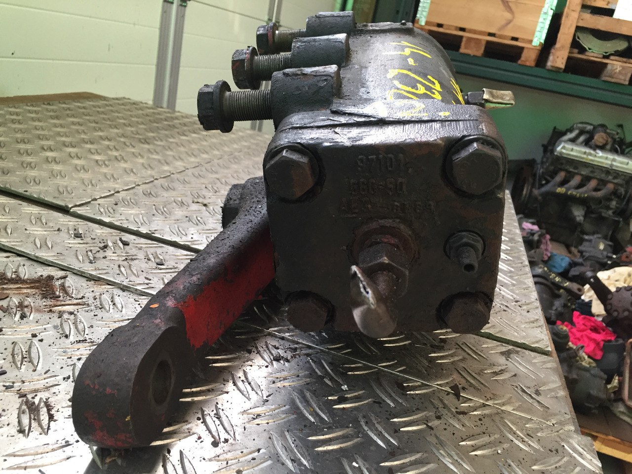 Gebrauchtes Lenkgetriebe MAN F90, 14.232, Artikel - Nr.: 81.9999 - 9999 - Управувачки механизам за Камион: слика 2 Gebrauchtes Lenkgetriebe MAN F90, 14.232, Artikel - Nr.: 81.9999 - 9999 - Управувачки механизам за Камион: слика 2