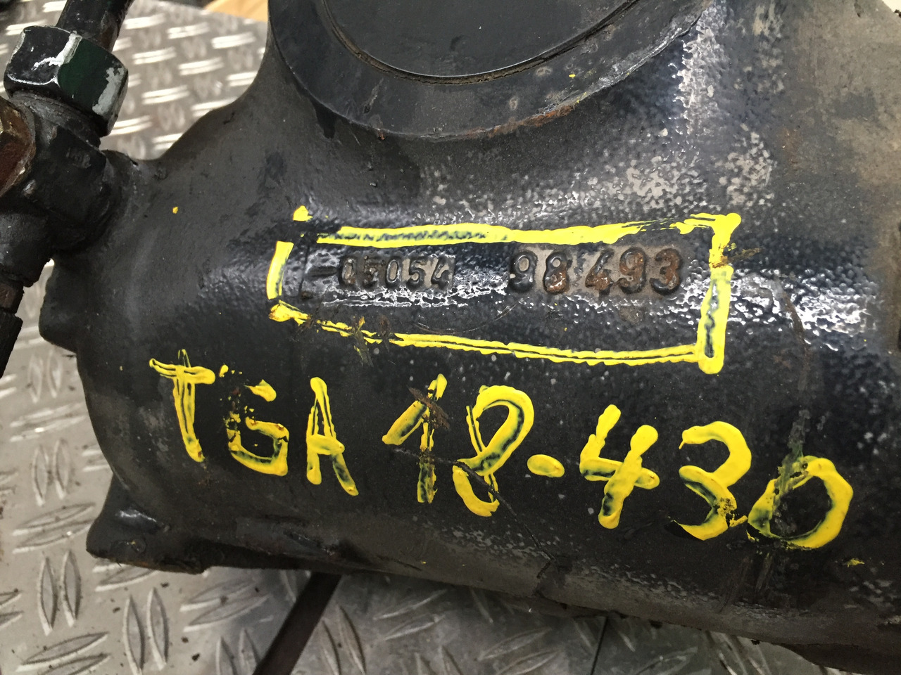 Gebrauchtes Lenkgetriebe MAN TGA 18.430, Artikel - Nr.: 81.46200-6410 - Управувачки механизам за Камион: слика 2 Gebrauchtes Lenkgetriebe MAN TGA 18.430, Artikel - Nr.: 81.46200-6410 - Управувачки механизам за Камион: слика 2