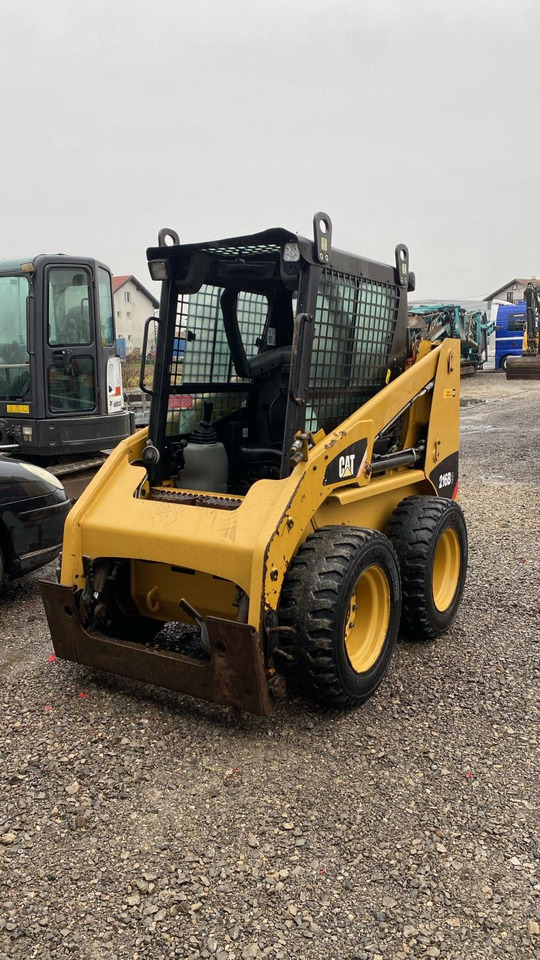 CAT 216, freza, mogučnost najma - Натоварувач: слика 5 CAT 216, freza, mogučnost najma - Натоварувач: слика 5