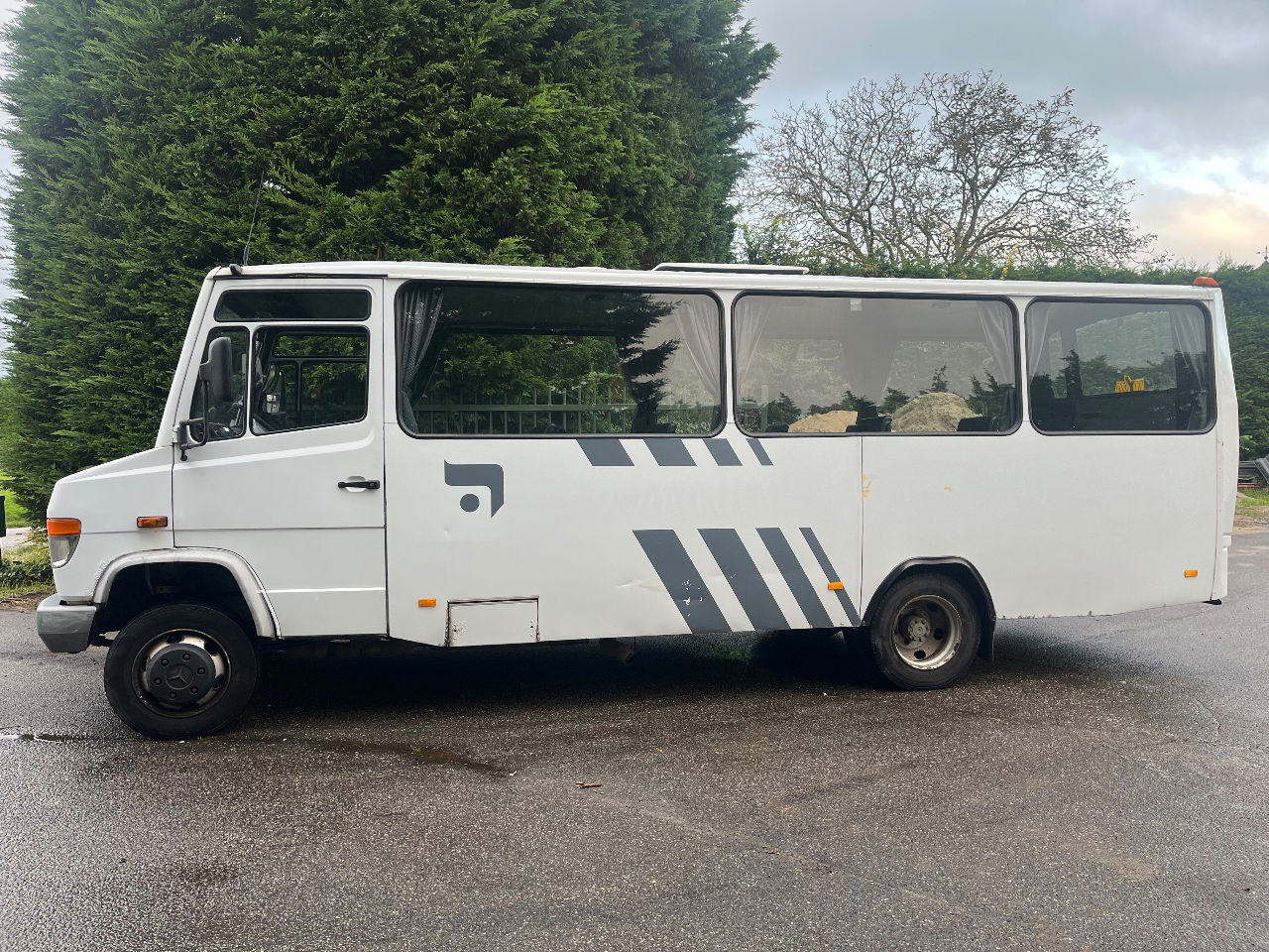 Mercedes-Benz Vario 815 - Приградски автобус: слика 2 Mercedes-Benz Vario 815 - Приградски автобус: слика 2