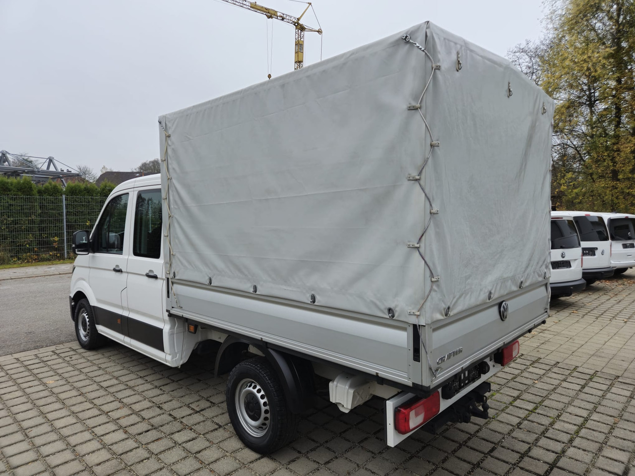 VOLKSWAGEN Crafter Pritsche 35 DOKA mittellang 4MOTION - Комбе со церада: слика 5 VOLKSWAGEN Crafter Pritsche 35 DOKA mittellang 4MOTION - Комбе со церада: слика 5