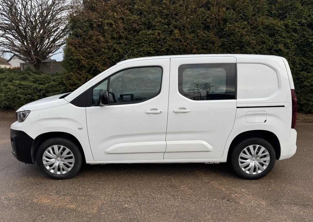 Peugeot Partner 21r 130 HK Niski przebieg 1wł ASO 5 dzwi Euro6.2/ford/opel/citroen - Товарно комбе: слика 3 Peugeot Partner 21r 130 HK Niski przebieg 1wł ASO 5 dzwi Euro6.2/ford/opel/citroen - Товарно комбе: слика 3