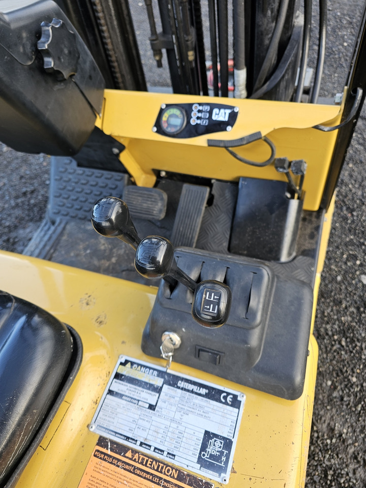 CATERPILLAR EP15 KRT - Електричен вилушкар: слика 5 CATERPILLAR EP15 KRT - Електричен вилушкар: слика 5