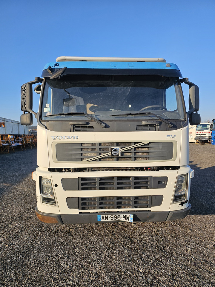 VOLVO FM400 - Камион со кабинска шасија: слика 5 VOLVO FM400 - Камион со кабинска шасија: слика 5