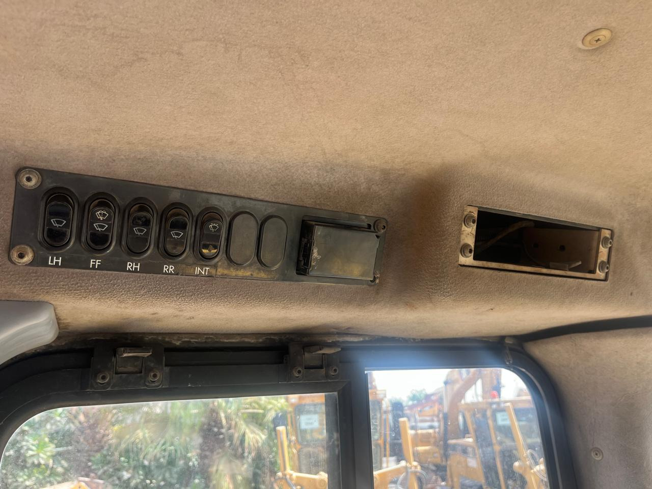 KOMATSU D155-A-6 - Булдожер: слика 4 KOMATSU D155-A-6 - Булдожер: слика 4