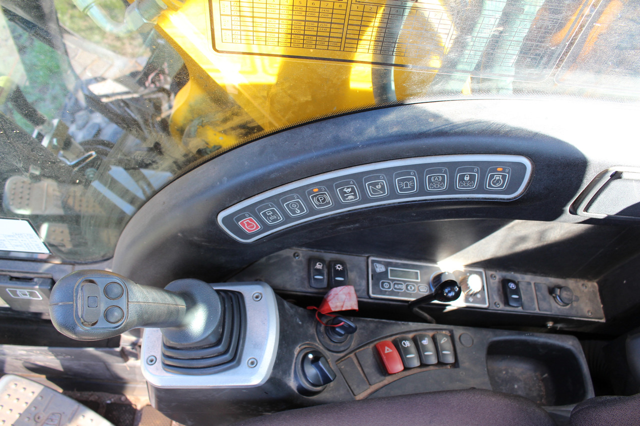 Багер на тркала JCB JS 175 W Mobilbagger 18 to. Schnellwechsler: слика 11 Багер на тркала JCB JS 175 W Mobilbagger 18 to. Schnellwechsler: слика 11