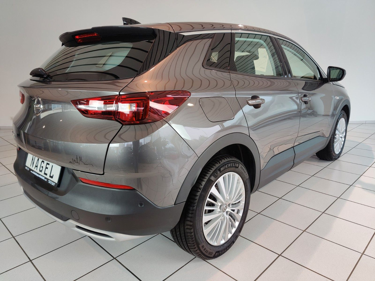 SUV Opel Grandland X 1,2 Business Inno. Navi Leder PDC DAB LED: слика 7