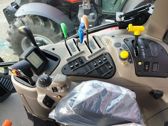 Case IH Maxxum 115 - Трактор: слика 4 Case IH Maxxum 115 - Трактор: слика 4