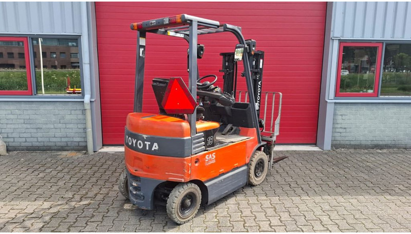 Toyota 7FBMF18 - Електричен вилушкар: слика 4 Toyota 7FBMF18 - Електричен вилушкар: слика 4