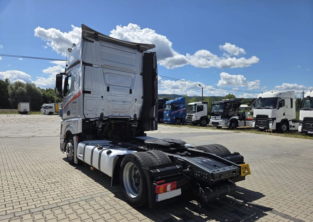 Mercedes-Benz ACTROS 1845 - Камион влекач: слика 2 Mercedes-Benz ACTROS 1845 - Камион влекач: слика 2