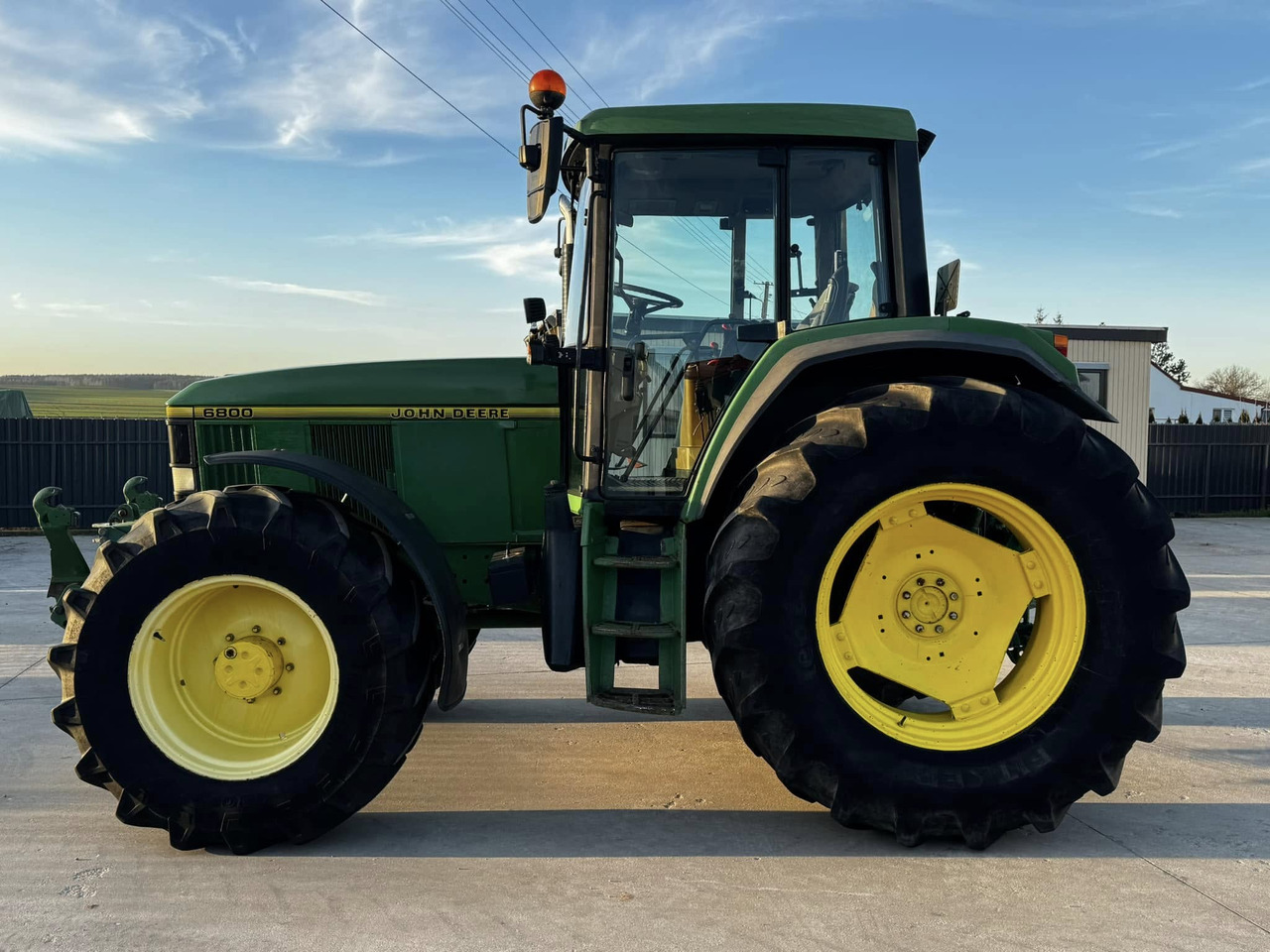John Deere 6800 - Трактор: слика 3 John Deere 6800 - Трактор: слика 3