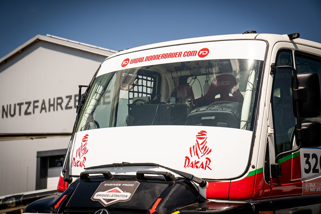 Unimog U400 ex Paris Dakar, Ralley Unimog , mit FIA Wagenpass - Камион: слика 5 Unimog U400 ex Paris Dakar, Ralley Unimog , mit FIA Wagenpass - Камион: слика 5