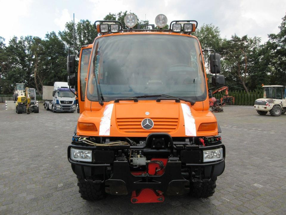 Unimog U 400 Drei-Seiten-Kipp/ Kran Atlas 65.2, Klima - Кипер: слика 2 Unimog U 400 Drei-Seiten-Kipp/ Kran Atlas 65.2, Klima - Кипер: слика 2