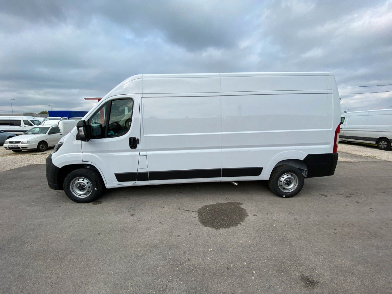 Citroën Jumper Kasten Hochraum 35 L3H2 BlueHDi 140 - Товарно комбе: слика 3 Citroën Jumper Kasten Hochraum 35 L3H2 BlueHDi 140 - Товарно комбе: слика 3