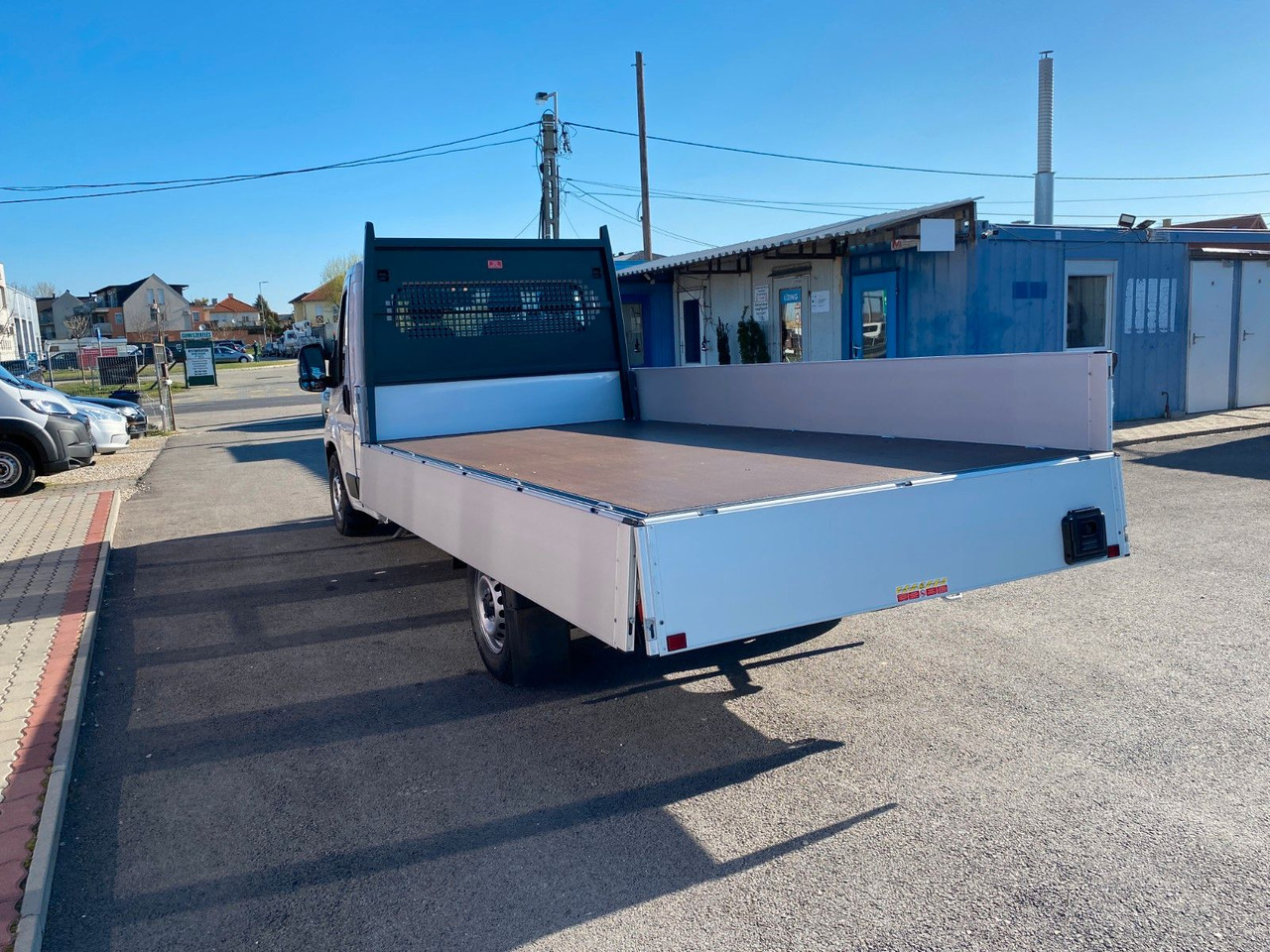 Fiat DUCATO XLWB MAXI PRITSCHE - Комбе со отворен сандак: слика 4 Fiat DUCATO XLWB MAXI PRITSCHE - Комбе со отворен сандак: слика 4