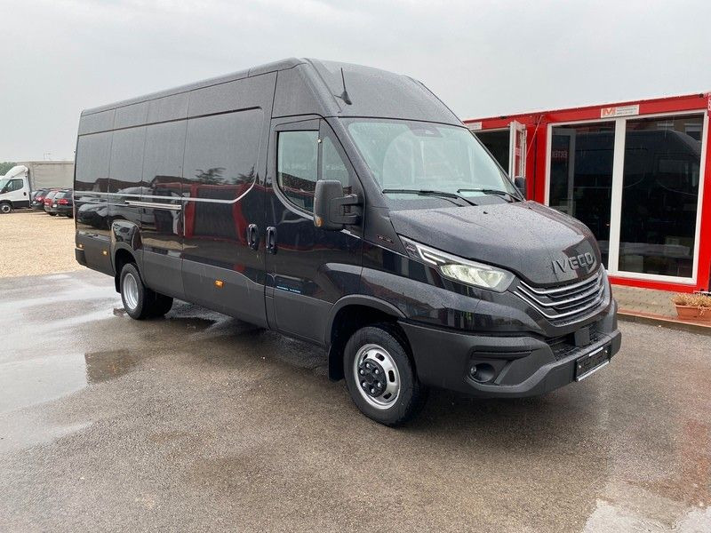 Товарно комбе Iveco 35C18H: слика 13