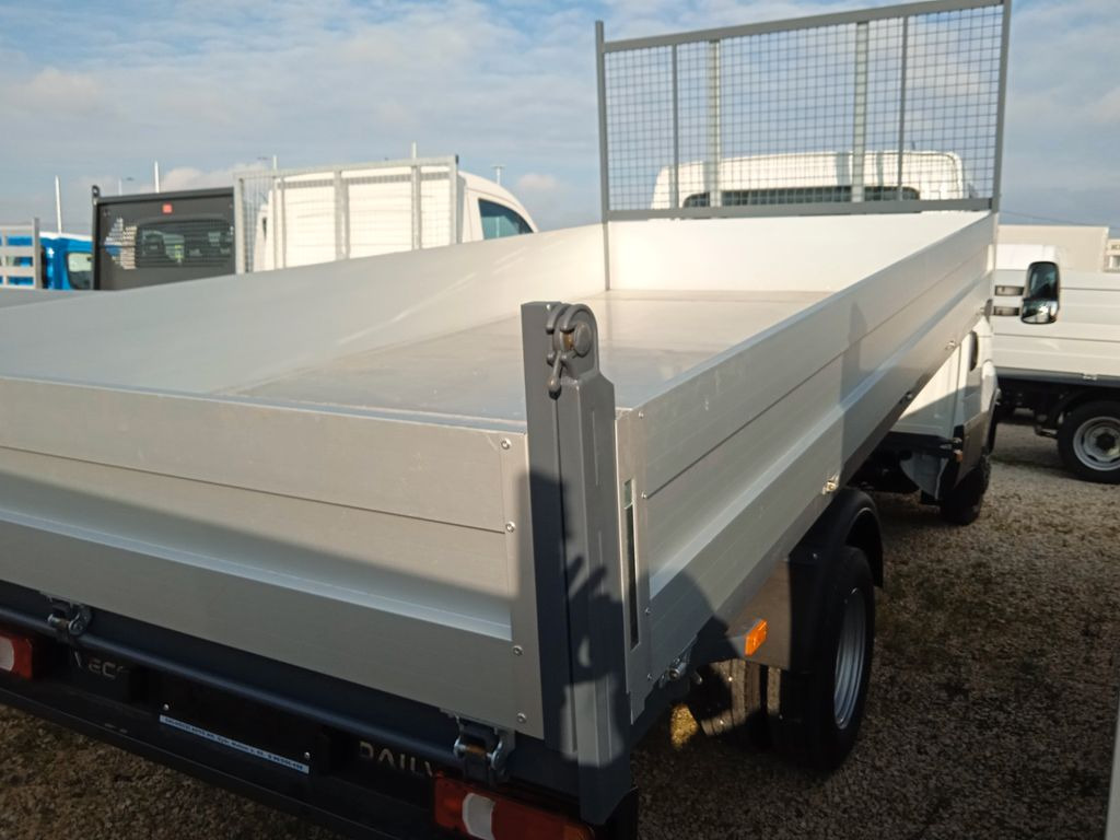 Iveco Daily 35C18H Dreiseitenkipper Iveco Daily 35C18H Dreiseitenkipper - Комби кипер: слика 2 Iveco Daily 35C18H Dreiseitenkipper Iveco Daily 35C18H Dreiseitenkipper - Комби кипер: слика 2