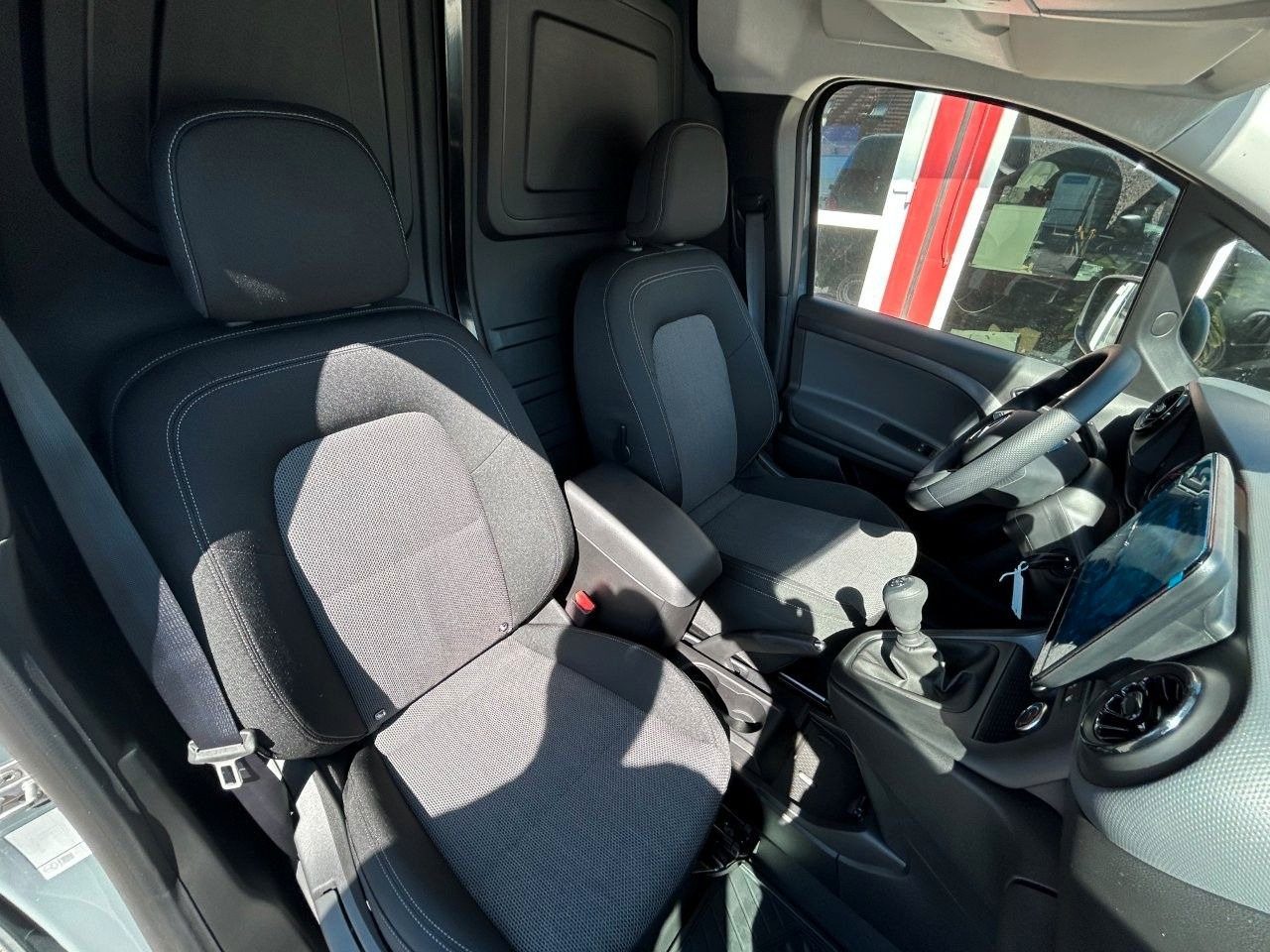 Mercedes-Benz Citan Kasten 112 CDI lang - Мало комбе: слика 5 Mercedes-Benz Citan Kasten 112 CDI lang - Мало комбе: слика 5