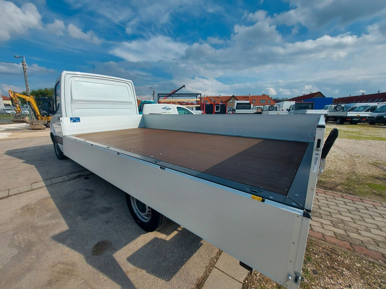 Mercedes-Benz Sprinter 315Pritsche - Комбе со отворен сандак: слика 3 Mercedes-Benz Sprinter 315Pritsche - Комбе со отворен сандак: слика 3