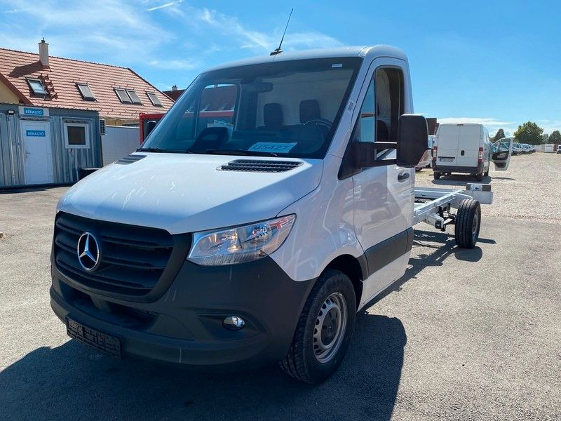 Mercedes-Benz Sprinter 319 Pritsche+Plane 3,5T Anhängelast - Комбе со церада: слика 2 Mercedes-Benz Sprinter 319 Pritsche+Plane 3,5T Anhängelast - Комбе со церада: слика 2