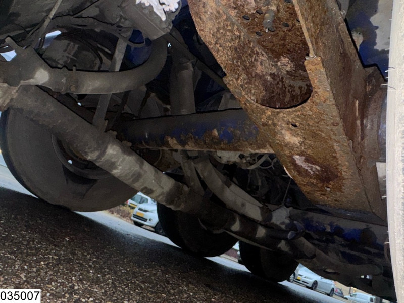 Полуприколка цистерна Feldbinder Silo 40.000 Liter, 3 Comp: слика 13 Полуприколка цистерна Feldbinder Silo 40.000 Liter, 3 Comp: слика 13