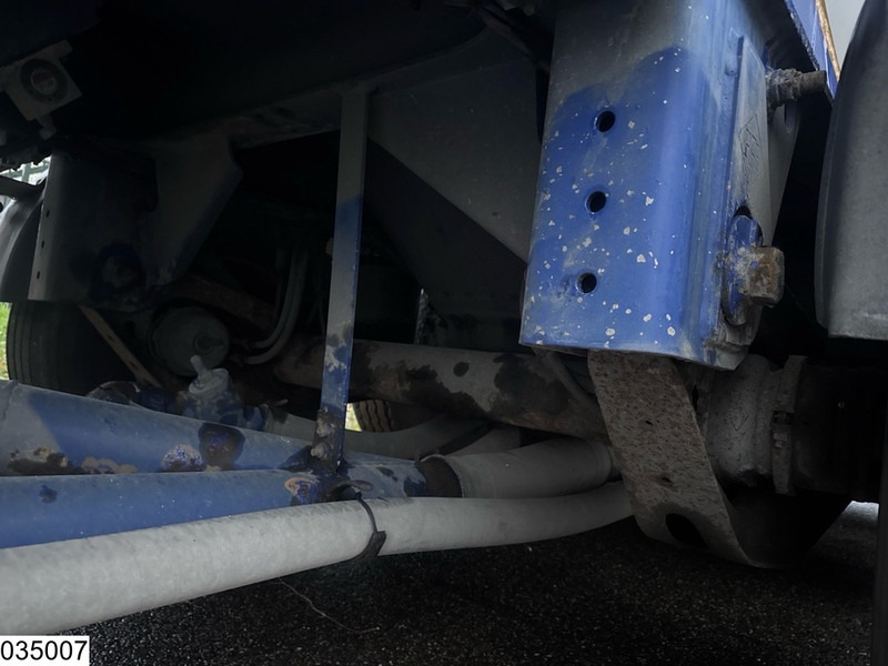 Полуприколка цистерна Feldbinder Silo 40.000 Liter, 3 Comp: слика 14 Полуприколка цистерна Feldbinder Silo 40.000 Liter, 3 Comp: слика 14