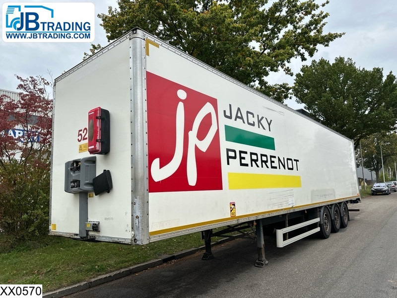 Fruehauf gesloten bak - Полуприколка сандучар: слика 1 Fruehauf gesloten bak - Полуприколка сандучар: слика 1