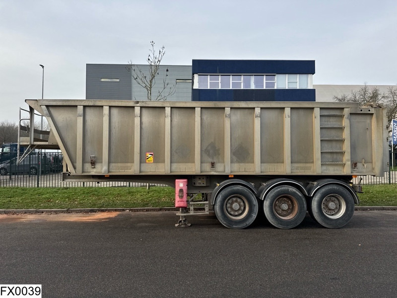 GENERAL TRAILERS kipper 29,6 m3, lift axle - Кипер полуприколка: слика 2 GENERAL TRAILERS kipper 29,6 m3, lift axle - Кипер полуприколка: слика 2