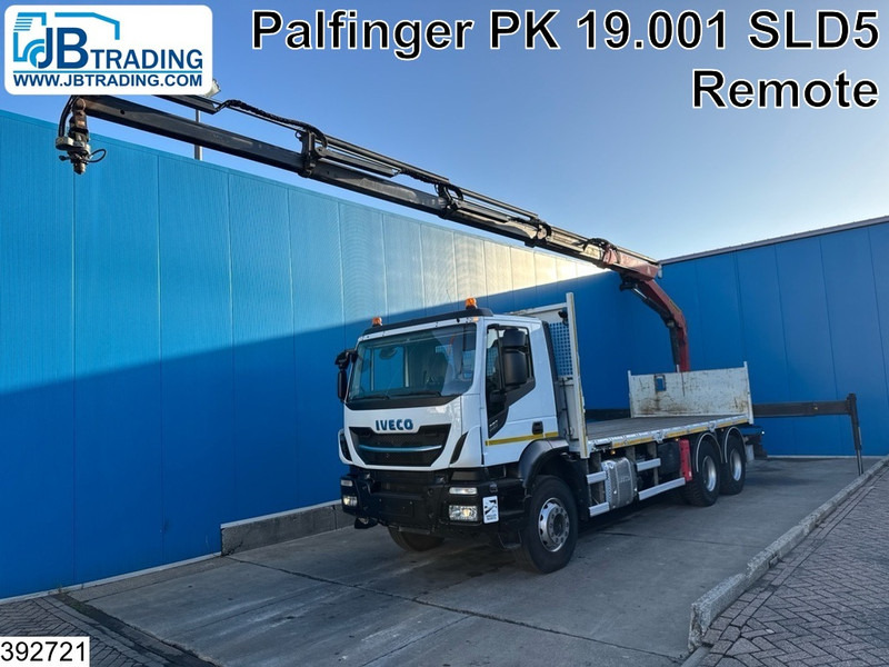 Iveco Trakker 360 6x4, EURO 6, Palfinger, Remote - Камион со платформа, Камион со кран: слика 1 Iveco Trakker 360 6x4, EURO 6, Palfinger, Remote - Камион со платформа, Камион со кран: слика 1