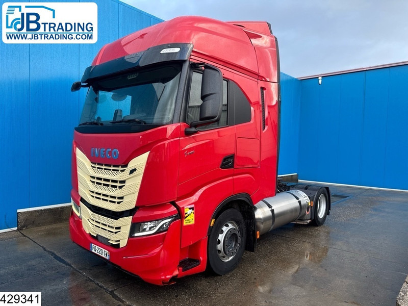 Iveco S way 460 LNG, EURO 6, Retarder - Камион влекач: слика 1 Iveco S way 460 LNG, EURO 6, Retarder - Камион влекач: слика 1