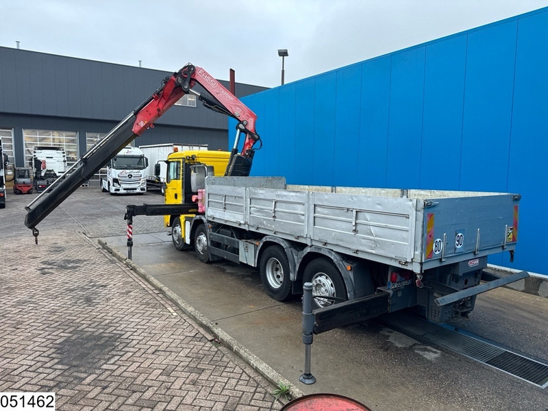 MAN TGA 35 400 8x2, Handgeschakeld, Fassi, Remote - Камион со платформа, Камион со кран: слика 4 MAN TGA 35 400 8x2, Handgeschakeld, Fassi, Remote - Камион со платформа, Камион со кран: слика 4