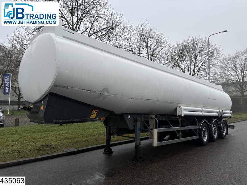 MERCERON Fuel 38.000 Liter, 7 Compartments - Полуприколка цистерна: слика 1 MERCERON Fuel 38.000 Liter, 7 Compartments - Полуприколка цистерна: слика 1