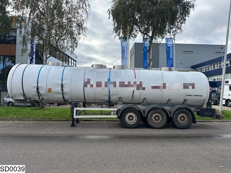 Magyar Chemie 32000 Liter - Полуприколка цистерна: слика 2 Magyar Chemie 32000 Liter - Полуприколка цистерна: слика 2