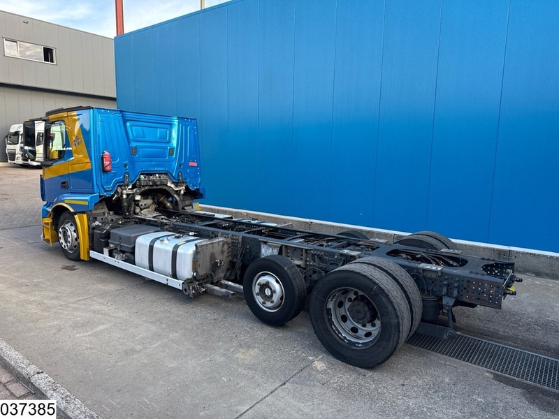 Mercedes-Benz Actros 2443 6x2, EURO 6, PTO, Standairco - Камион со кабинска шасија: слика 4 Mercedes-Benz Actros 2443 6x2, EURO 6, PTO, Standairco - Камион со кабинска шасија: слика 4
