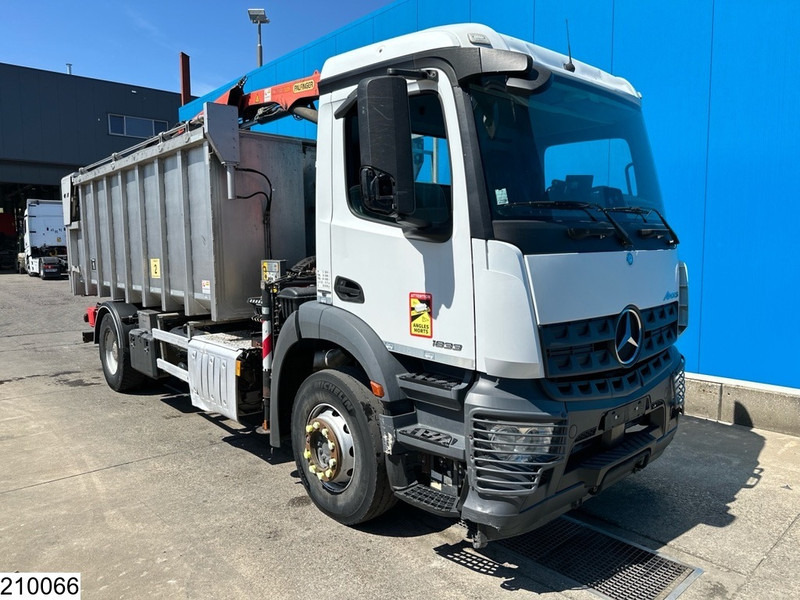 Mercedes-Benz Arocs 1833 EURO 6, Kipper, Palfinger - Кипер, Камион со кран: слика 3 Mercedes-Benz Arocs 1833 EURO 6, Kipper, Palfinger - Кипер, Камион со кран: слика 3