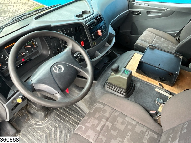 Mercedes-Benz Axor 1829 3 Pedals, Retarder, Steel suspension - Камион цистерна: слика 5 Mercedes-Benz Axor 1829 3 Pedals, Retarder, Steel suspension - Камион цистерна: слика 5