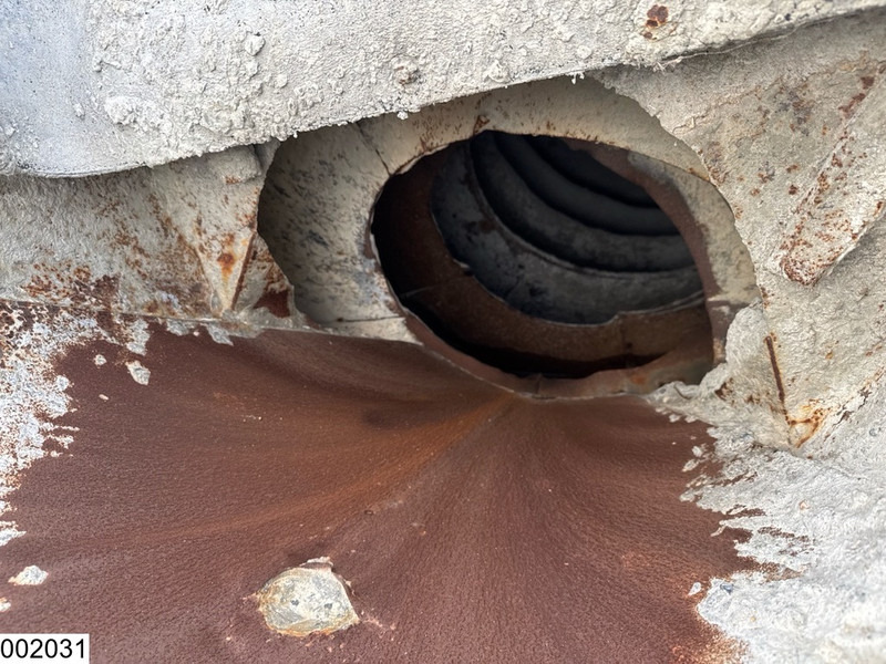 Камион миксер за бетон Renault Kerax 410 Dxi 8x4, EURO 4, 9m3, Steel suspension, Remote: слика 11