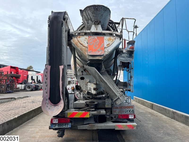 Камион миксер за бетон Renault Kerax 410 Dxi 8x4, EURO 4, 9m3, Steel suspension, Remote: слика 15