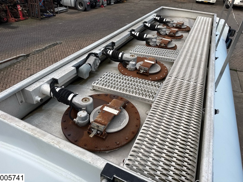 Камион цистерна Renault Premium 270 Dxi EURO 5, Fuel, 13596 liter, 5 Comp, Magyar: слика 13