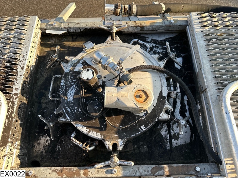 Полуприколка цистерна Trailor Bitum 34120 Liter, 1 Compartment: слика 17 Полуприколка цистерна Trailor Bitum 34120 Liter, 1 Compartment: слика 17