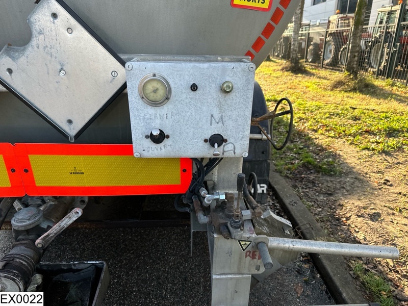 Полуприколка цистерна Trailor Bitum 34120 Liter, 1 Compartment: слика 9 Полуприколка цистерна Trailor Bitum 34120 Liter, 1 Compartment: слика 9