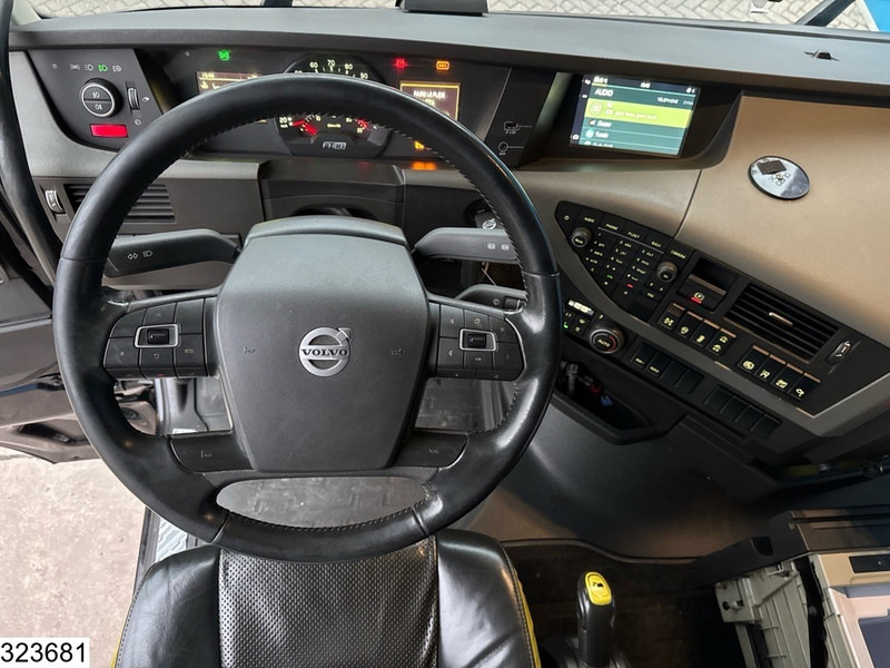 Volvo FH16 750 6X4, EURO 6, Retarder, PTO - Камион со кабинска шасија: слика 5 Volvo FH16 750 6X4, EURO 6, Retarder, PTO - Камион со кабинска шасија: слика 5