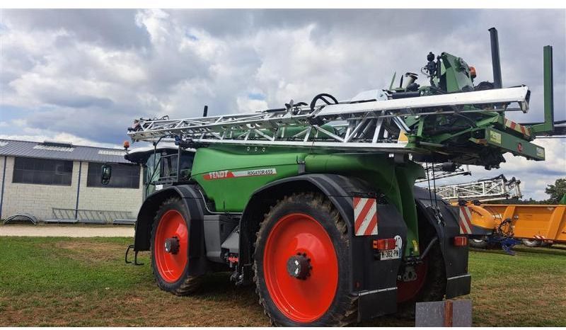 Самооден распрскувач FENDT ROGATOR655: слика 1