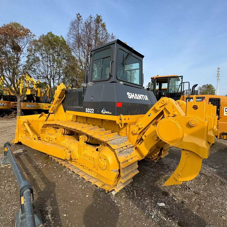 SHANTUI Equipped With Heavy Blade & Ripper For Dozing & Ripping ,high quality,second hand, low working hoursSD22 - Булдожер: слика 1 SHANTUI Equipped With Heavy Blade & Ripper For Dozing & Ripping ,high quality,second hand, low working hoursSD22 - Булдожер: слика 1