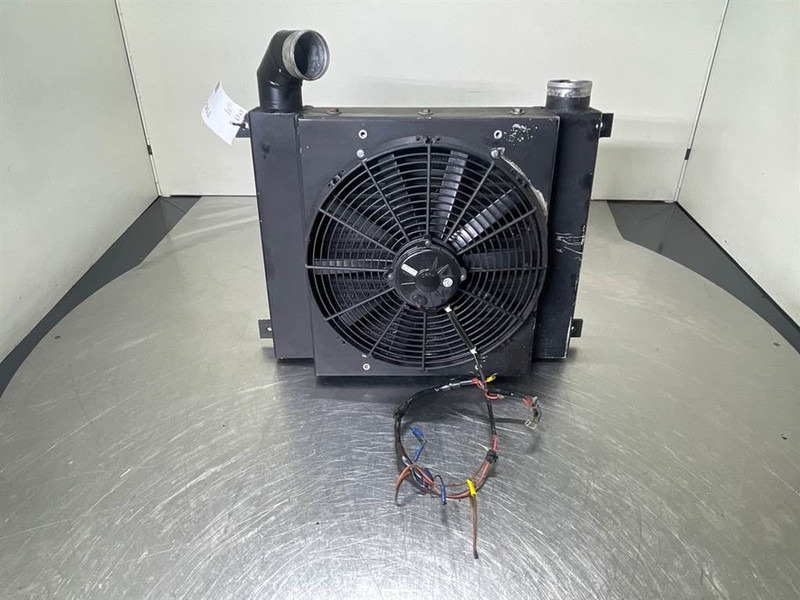 Ahlmann AZ14-4108508A/4181460A-Cooler/Kühler/Koeler - Мотор за Градежна машина: слика 1 Ahlmann AZ14-4108508A/4181460A-Cooler/Kühler/Koeler - Мотор за Градежна машина: слика 1