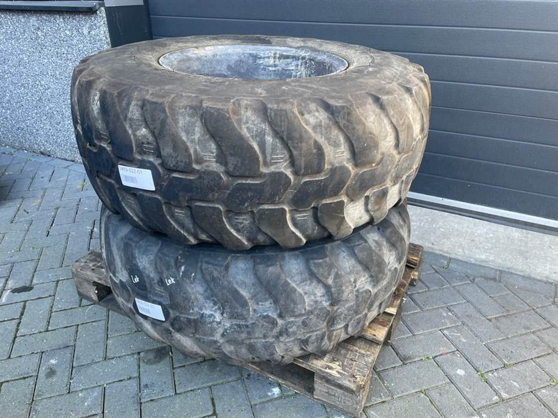 Ahlmann AZ85-Dunlop 405/70R20 (16/70R20)-Tire/Reifen/Band - Гуми и бандажи за Градежна машина: слика 2 Ahlmann AZ85-Dunlop 405/70R20 (16/70R20)-Tire/Reifen/Band - Гуми и бандажи за Градежна машина: слика 2