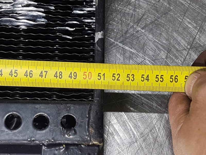 Airco condenser/Klimakondensator/Airco koe - Рамка/ Шасија за Градежна машина: слика 4 Airco condenser/Klimakondensator/Airco koe - Рамка/ Шасија за Градежна машина: слика 4