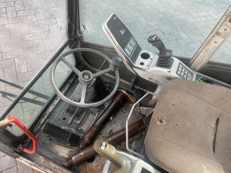 Atlas 1704MH - Cabin/Kabine/Cabine - Кабина и ентериер за Градежна машина: слика 4 Atlas 1704MH - Cabin/Kabine/Cabine - Кабина и ентериер за Градежна машина: слика 4