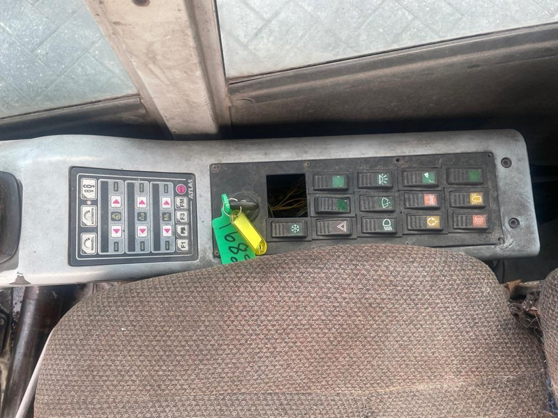 Atlas 1704MH - Cabin/Kabine/Cabine - Кабина и ентериер за Градежна машина: слика 5 Atlas 1704MH - Cabin/Kabine/Cabine - Кабина и ентериер за Градежна машина: слика 5