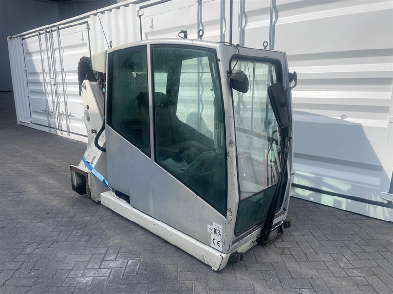 Atlas 1704MH - Cabin/Kabine/Cabine - Кабина и ентериер за Градежна машина: слика 1 Atlas 1704MH - Cabin/Kabine/Cabine - Кабина и ентериер за Градежна машина: слика 1